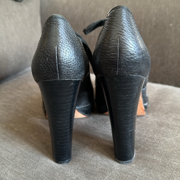Coach Leather High Heel Shoes size 7B - Picture 3 of 6